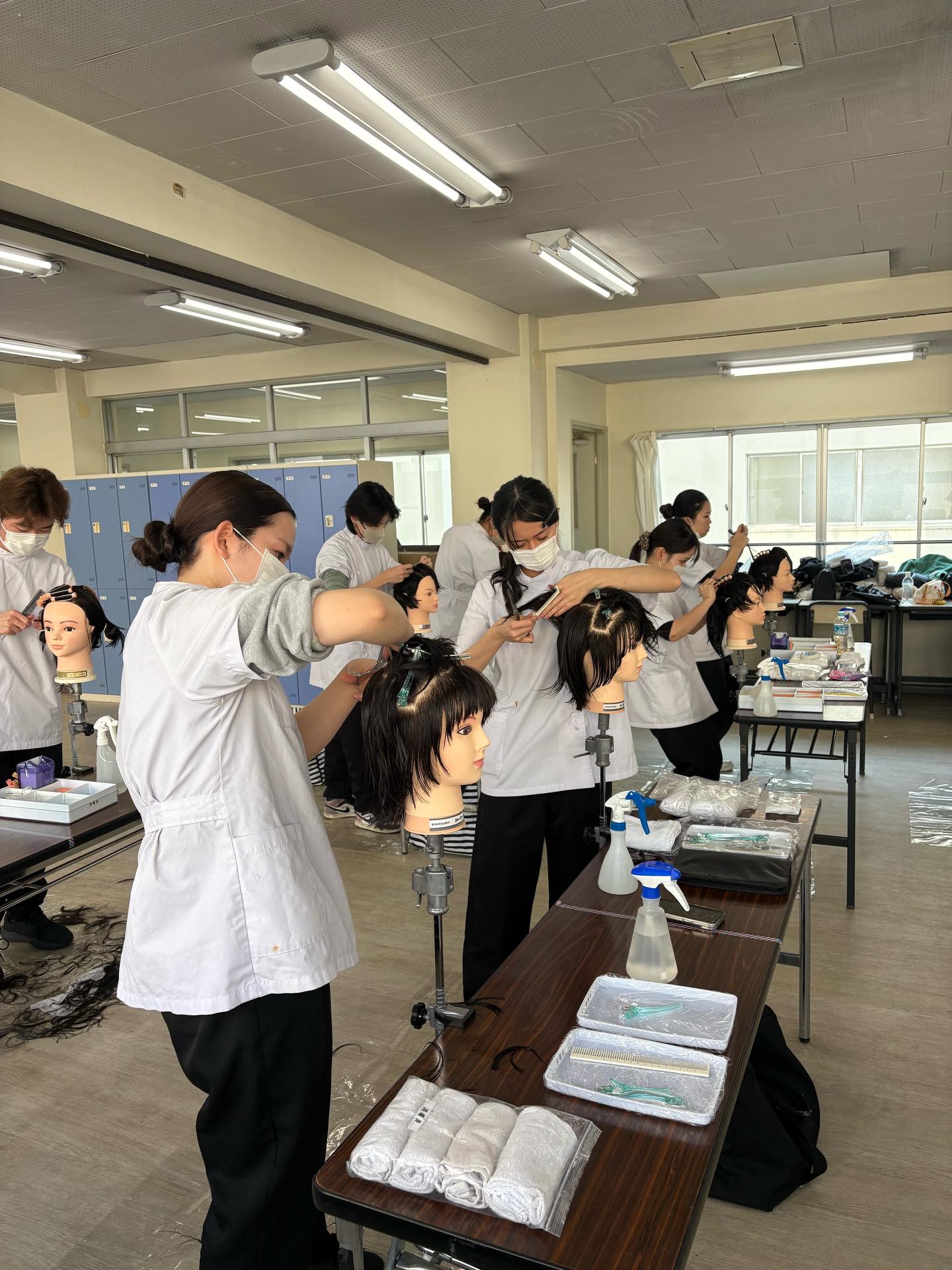美容師国家試験が2月1日より開始されました！ 試験前直前の様子をお