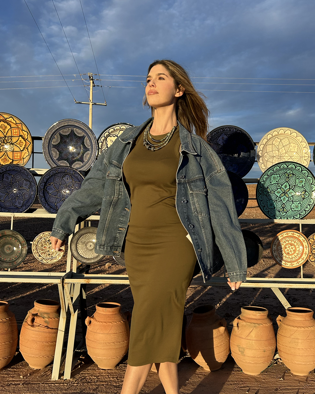 olive green dress with denim jacket Energy & vibes. 🏜️✨ #zuiki #zuikiitalia #olivegreen # denimjacket #maroccovibes #nuoviarrivi #tendenze2026 #modadonna #popstyle #fastfashionitaly #lookdelgiorno #ootditaly #outfitinspiration #shoppingonline #stiledonna #musthave swatch:ensign-blue-white-stripe