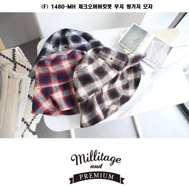 Millitage - 체크패턴의 벙거지로서 살짝 피치느낌의 소재의 제품입니다!! 피치느낌이 과하지...