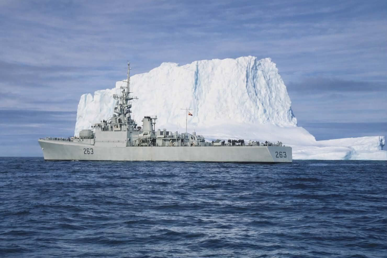 USNS LOYAL ミリタリー チャレンジ Ocean Surveillance Ship