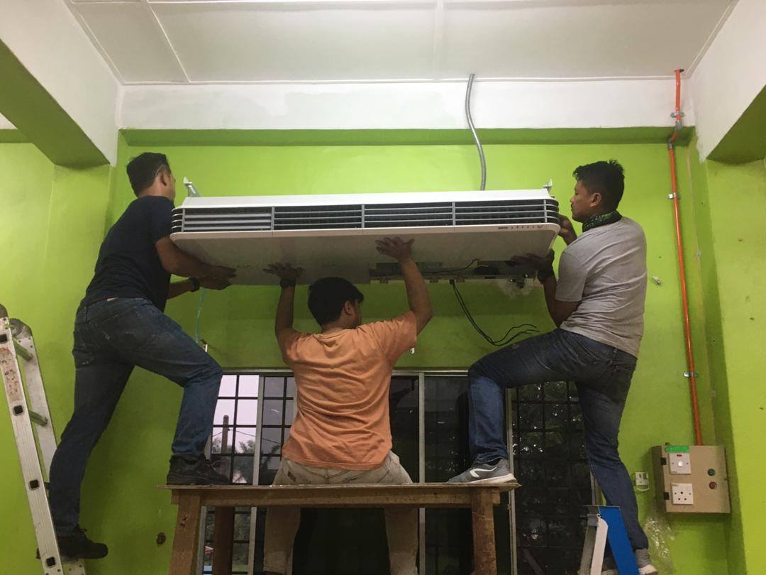 Pemasangan 9 Unit Aircond Di Aaz Global Services Facebook