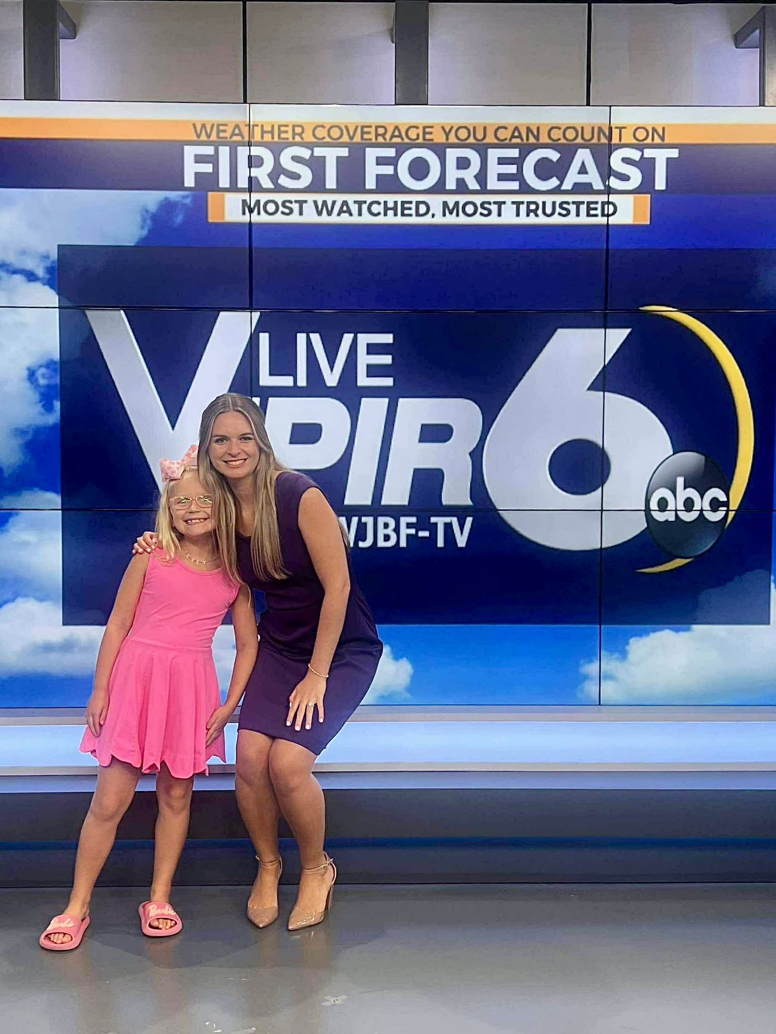 Meteorologist Jenna... - Meteorologist Jenna Petracci