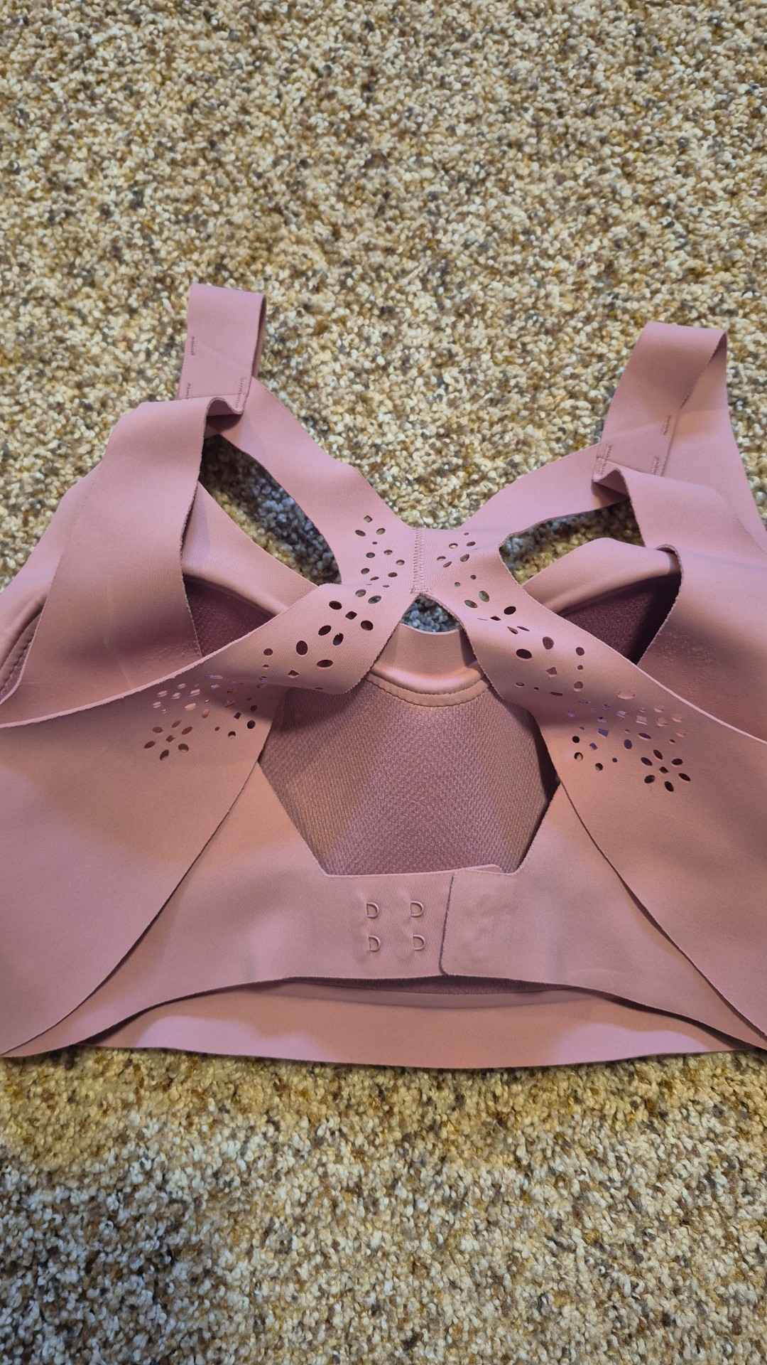 Victoria Secret sports bra size 32D. - Sports Bras - Eau Claire ...