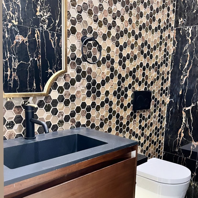 Posh HB - Powder room perfection! Bold and beautiful with a touch of ...