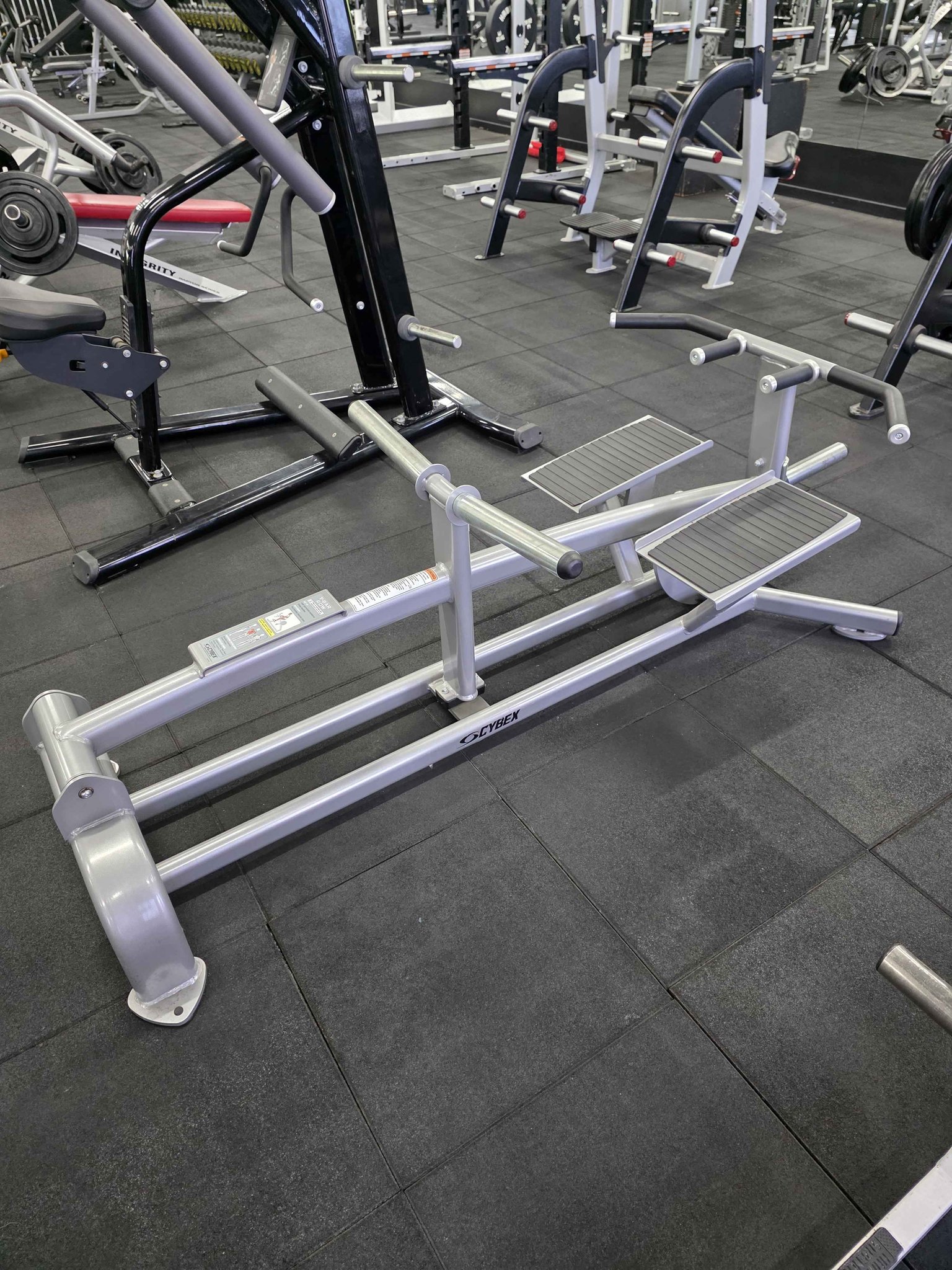 Cybex Tbar row machine - Weight Lifting Machines & Racks - Melbourne ...