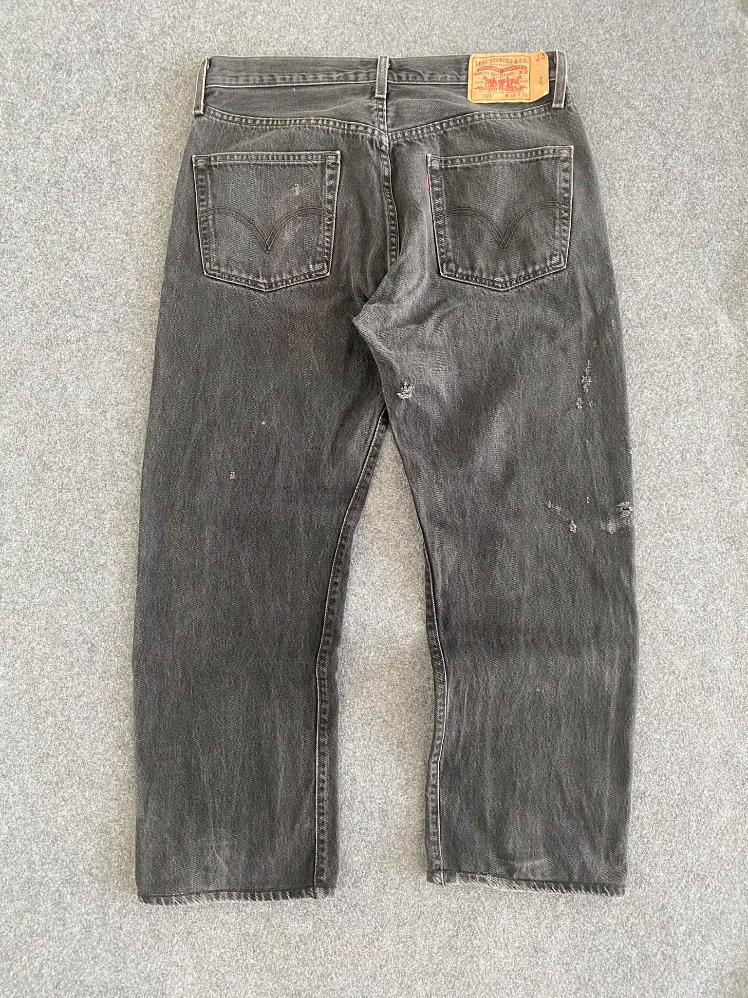 Is this damage mendable on Levi's 501?