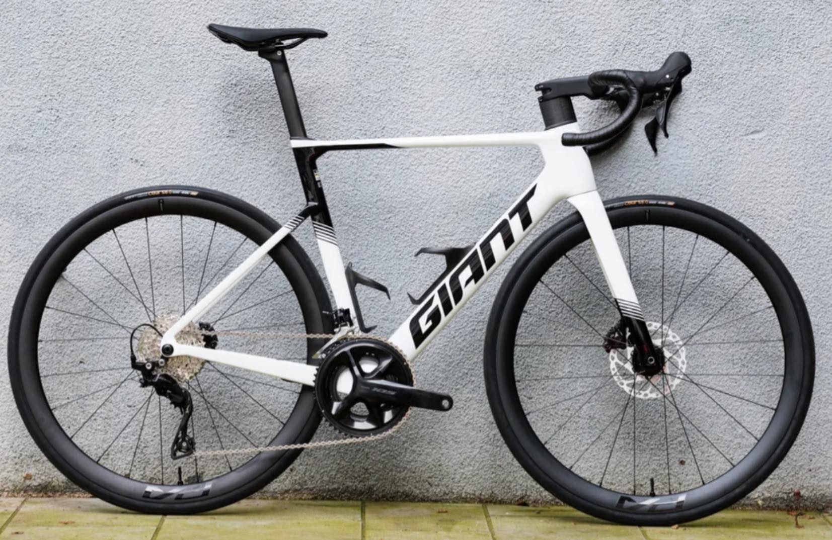 Giant Propel Advanced 2 2027 Giant Propel Advanced 2 aero road 