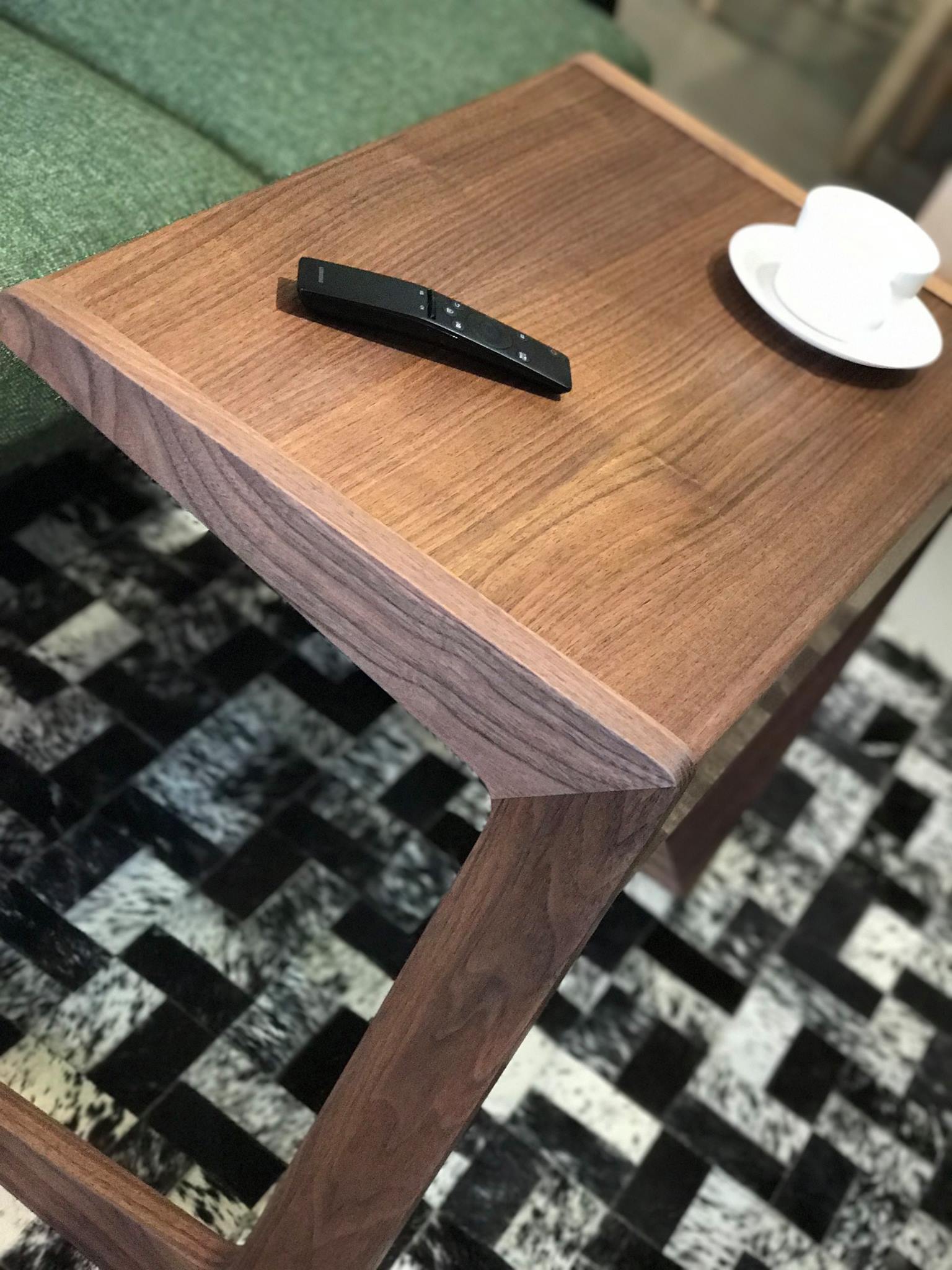 COME IN' - [ 全實木入榫製作 • 日本製多用途茶几C TABLE ] 一張可以同梳化配搭使用嘅side...
