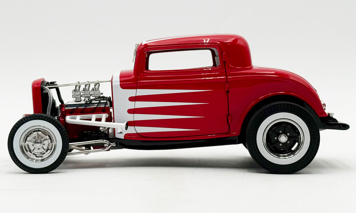 NEW hobby preorder! The 1932 Ford Three Window Coupe, dressed in