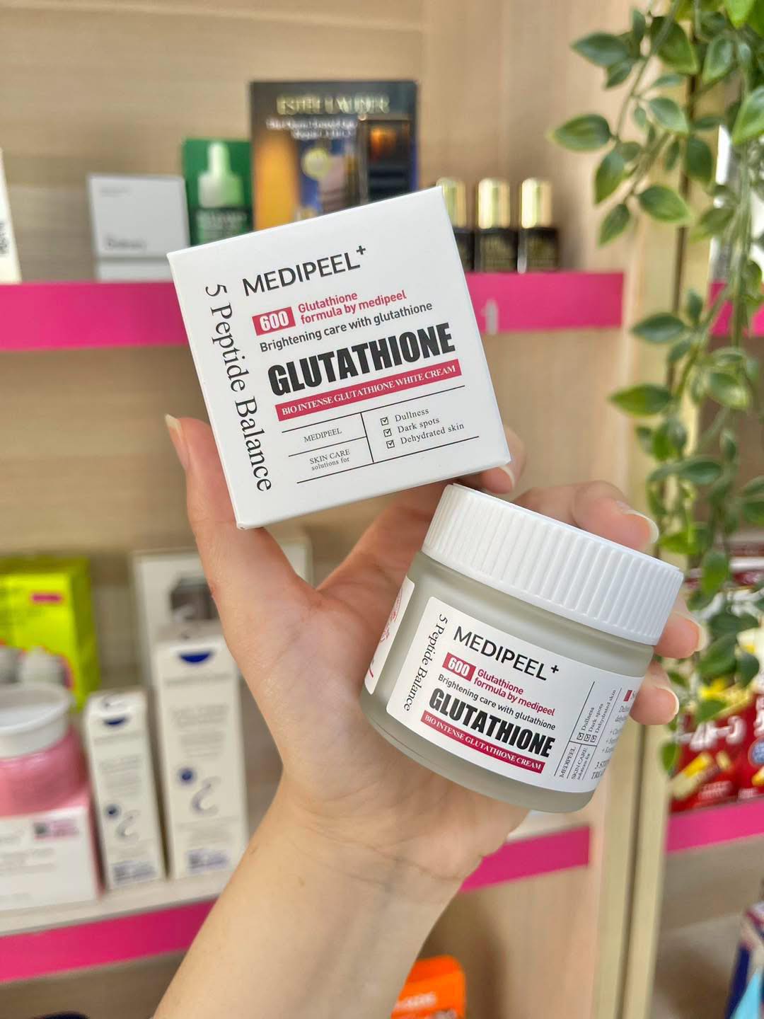 kem dưỡng medi peel glutathione 🌸🌸Kem Trắng Giảm Thâm Nám Medi-Peel Bio-Intense White Cream 50g Only 2️⃣0️⃣5️⃣🐠/ hủ 50g 🌙Kem Dưỡng Trắng Giảm Thâm Nám Medi-Peel Bio-Intense Glutathione White Cream 50g là sản phẩm chăm UNLIMIT Glutone 1000 Tablets - BPC157:10mg