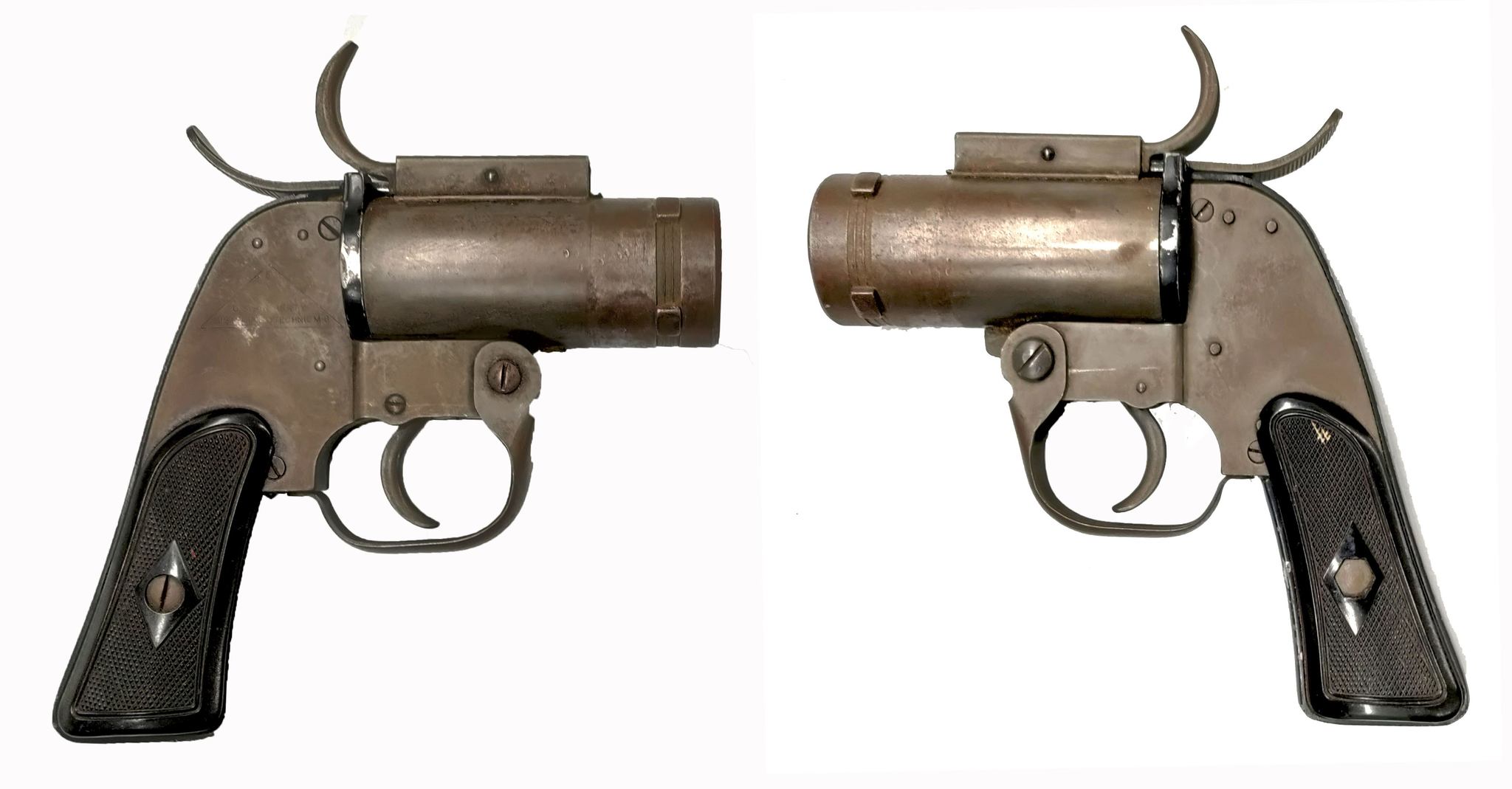 A neat walk-in today is this Pistol, Pyrotechnic M-8, brought back