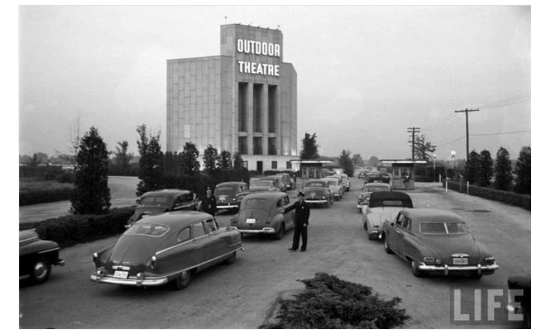 Harlem outdoor theater in Norridge, IL