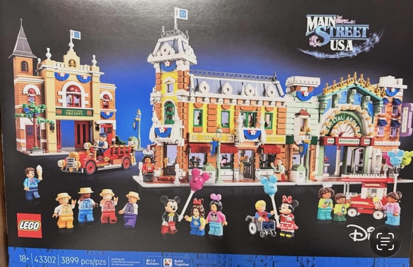 Take a first look at the Disneyland Main Street U.S.A. LEGO set to 