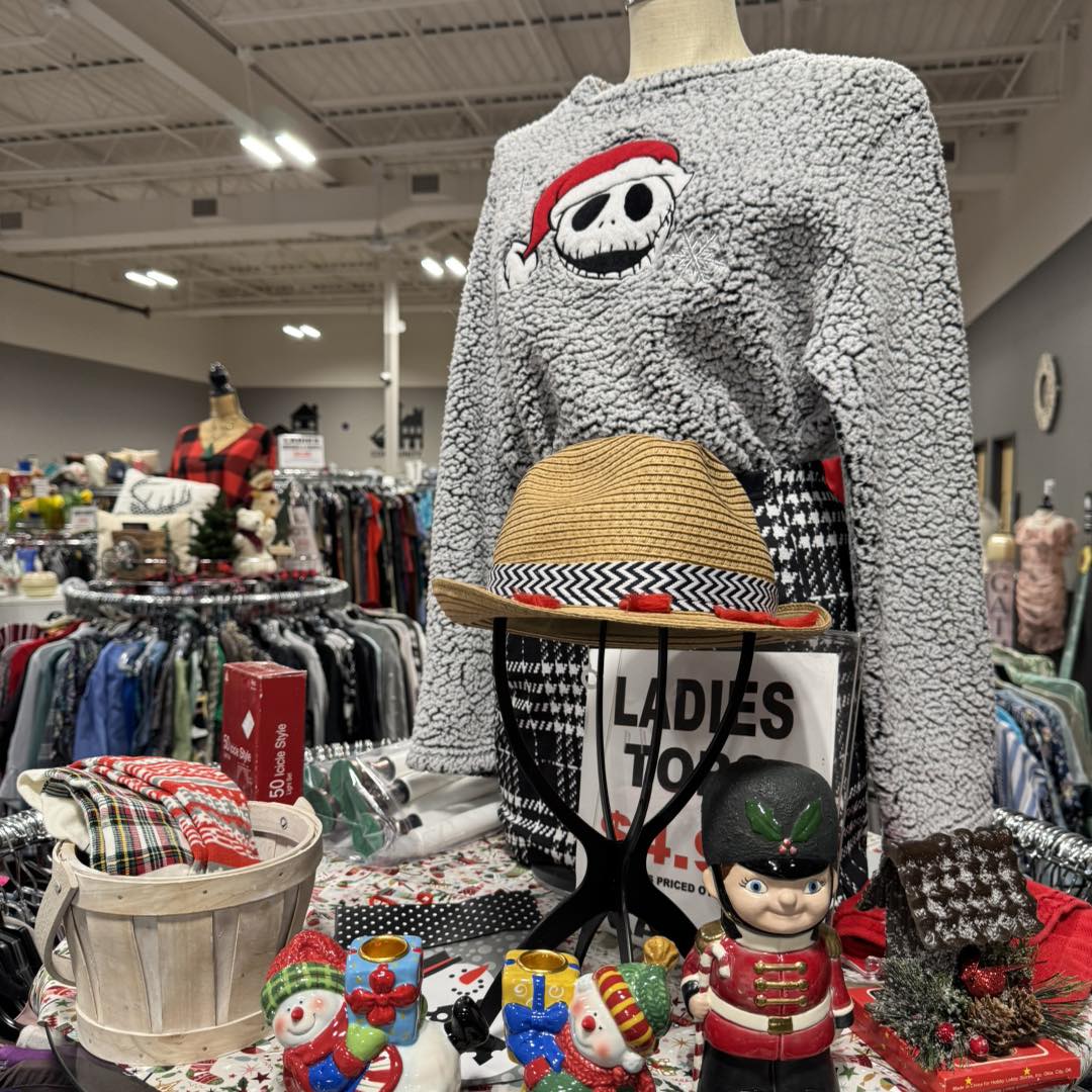 Trinkets & Togs Thrift... - Trinkets & Togs Thrift Store