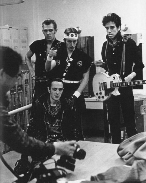 THE CLASH 1982 JAPAN 写真集　復刻版　未開封ジョーストラマー The Clash in Tokyo, Japan in 1982. 📷 Noboru Kikuchi #TheClash