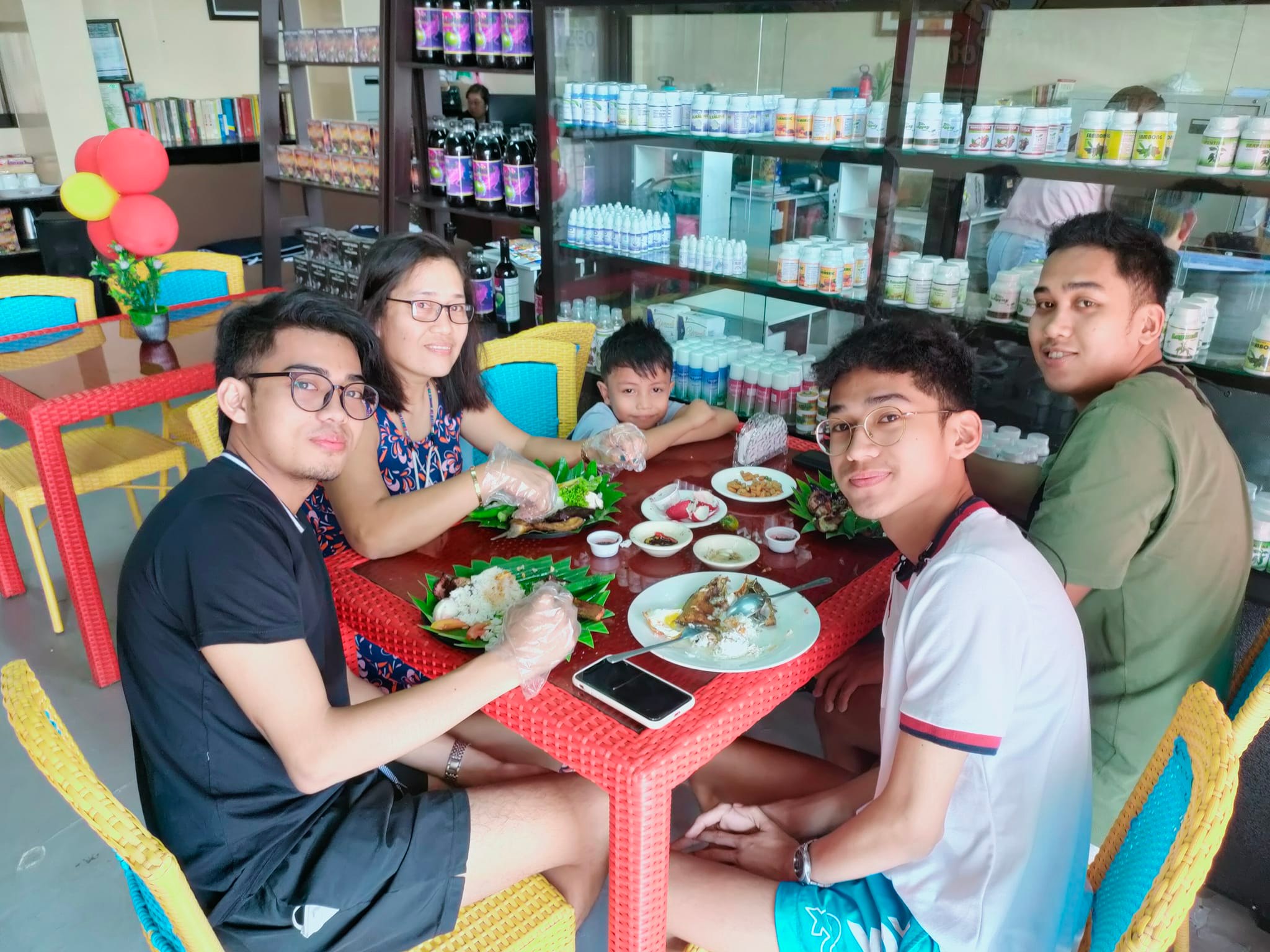 ChickPoint - Our Dine-In Customer... Thanks for...