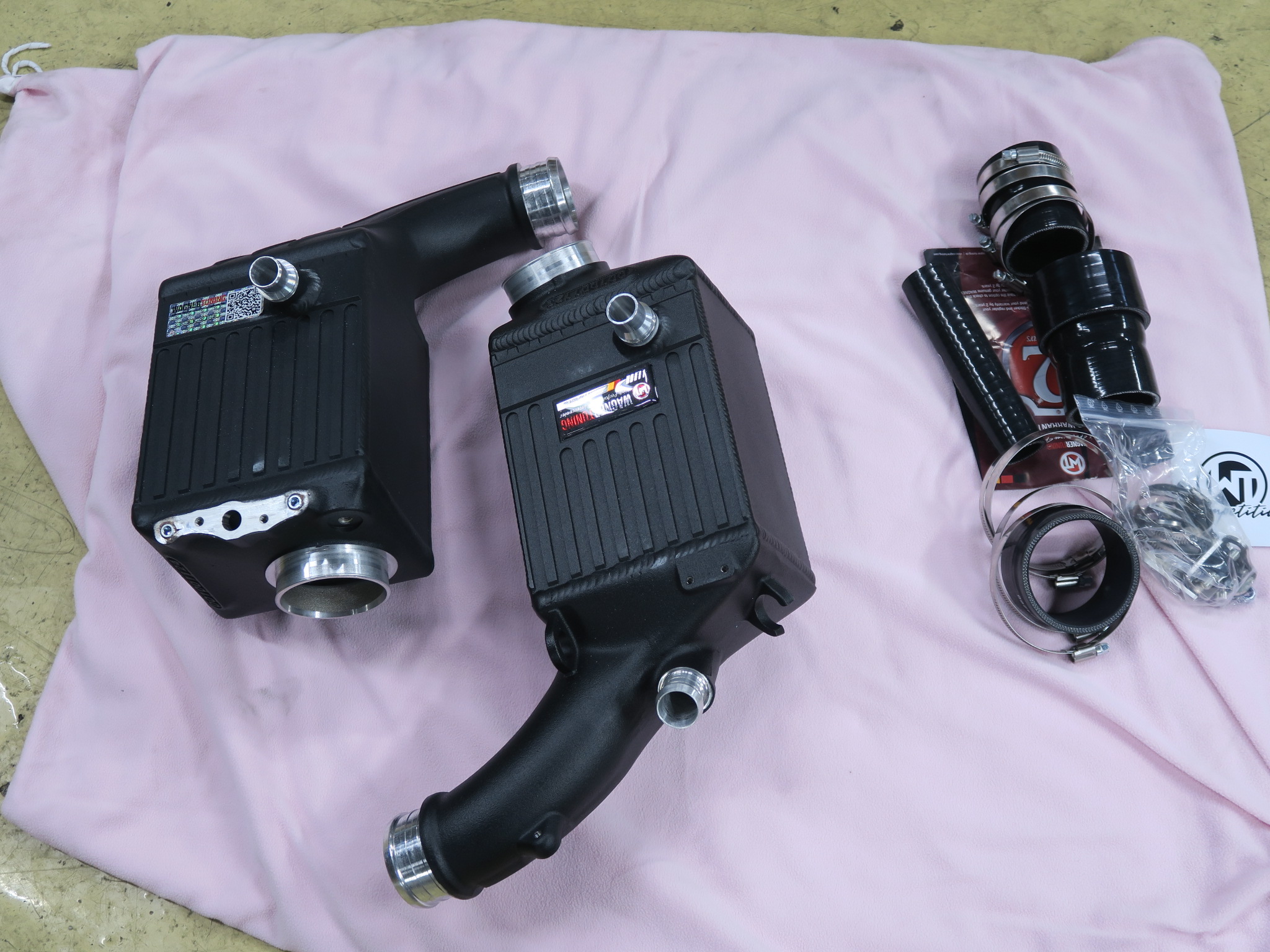 MOTOR - DTM additional tuning box GOLF 7 R 好評のチューニング 
