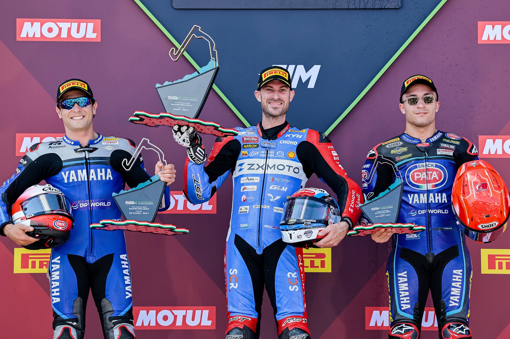 🏍️ #ValentinDebise delivered a late-lap stunner for #ZXMOTO