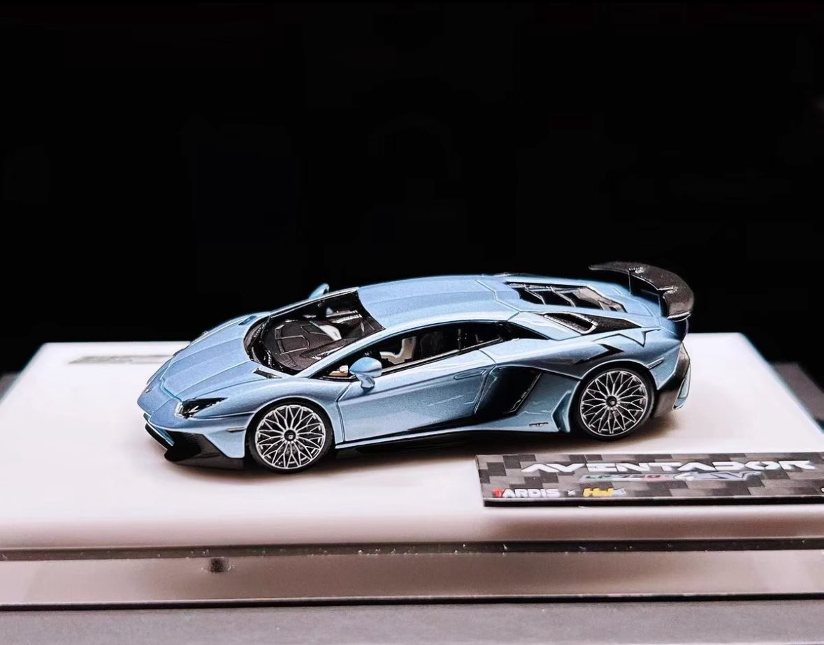 Tardis x Halo Model 1/64 Resin Lamborghini Aventador 750-4 SV