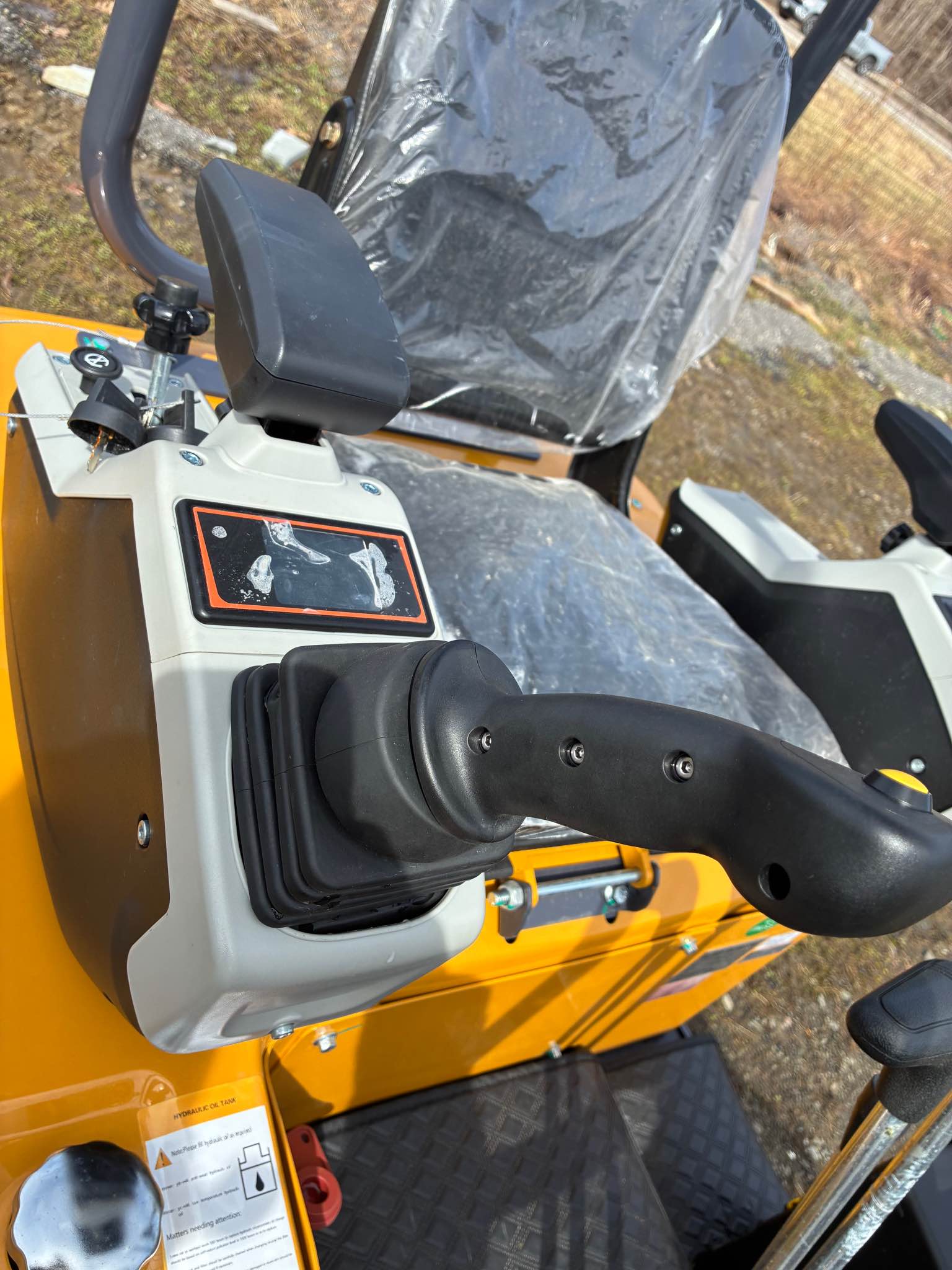 AGT MX20R Mini Excavator with powerful 23 HP Rato Engine - Commercial ...