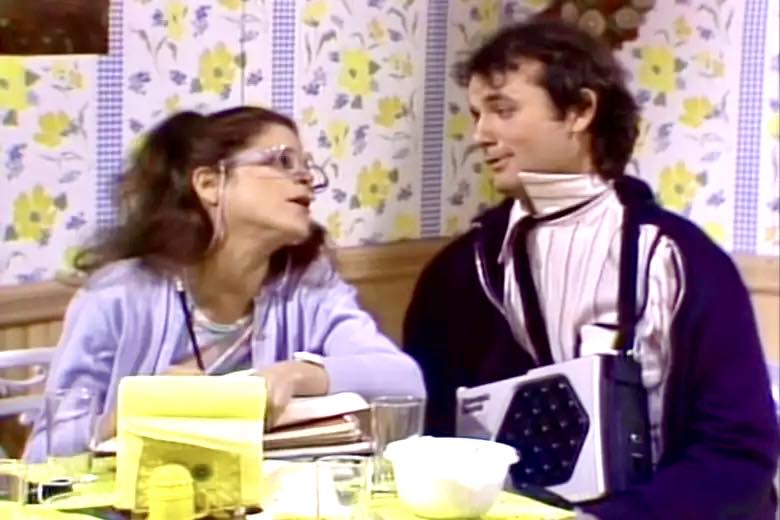Love - Gilda Radner as Lisa Loopner and Bill Murray as Todd—peak ...