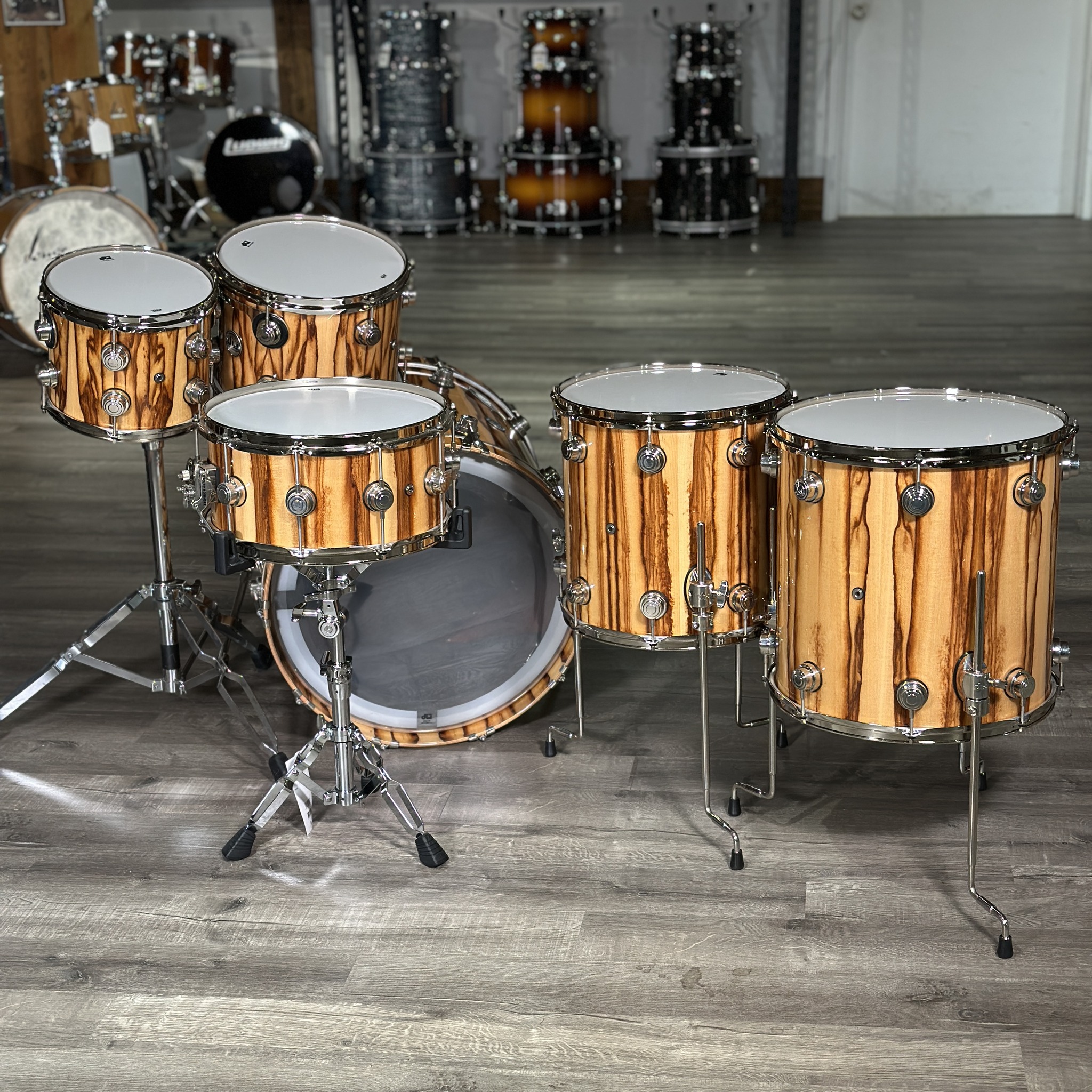 Drum Workshop Inc. (DW Drums) Collectors Cherry/Mahogany 6pc in