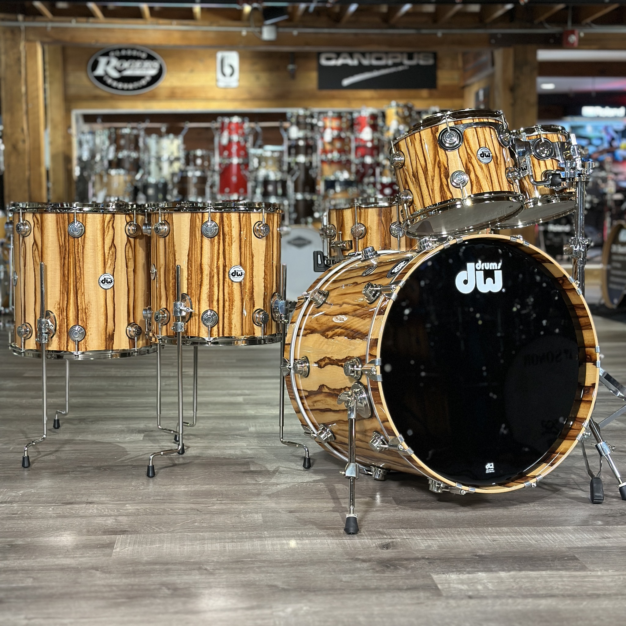 Drum Workshop Inc. (DW Drums) Collectors Cherry/Mahogany 6pc in