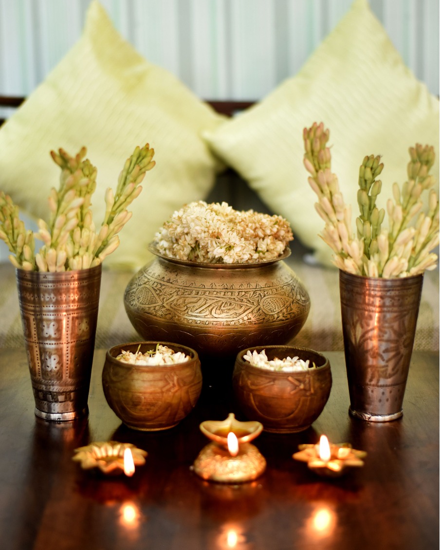 Indianshelf - We love a traditional-vintage combo! Vintage lassi ...