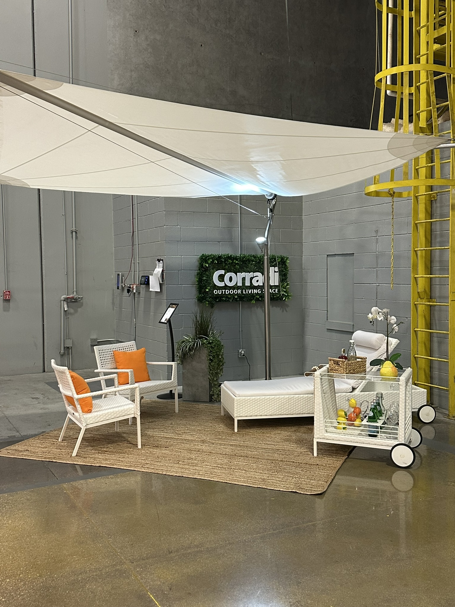 corradi patio umbrellas Center Pole Garden Umbrella with Sturdy Metal Base Ideal fo  The Outdoor Furniture Market powered LED offset patio umbrella featuring 32 bright lights PURPLE LEAF 9ft Patio Umbrella