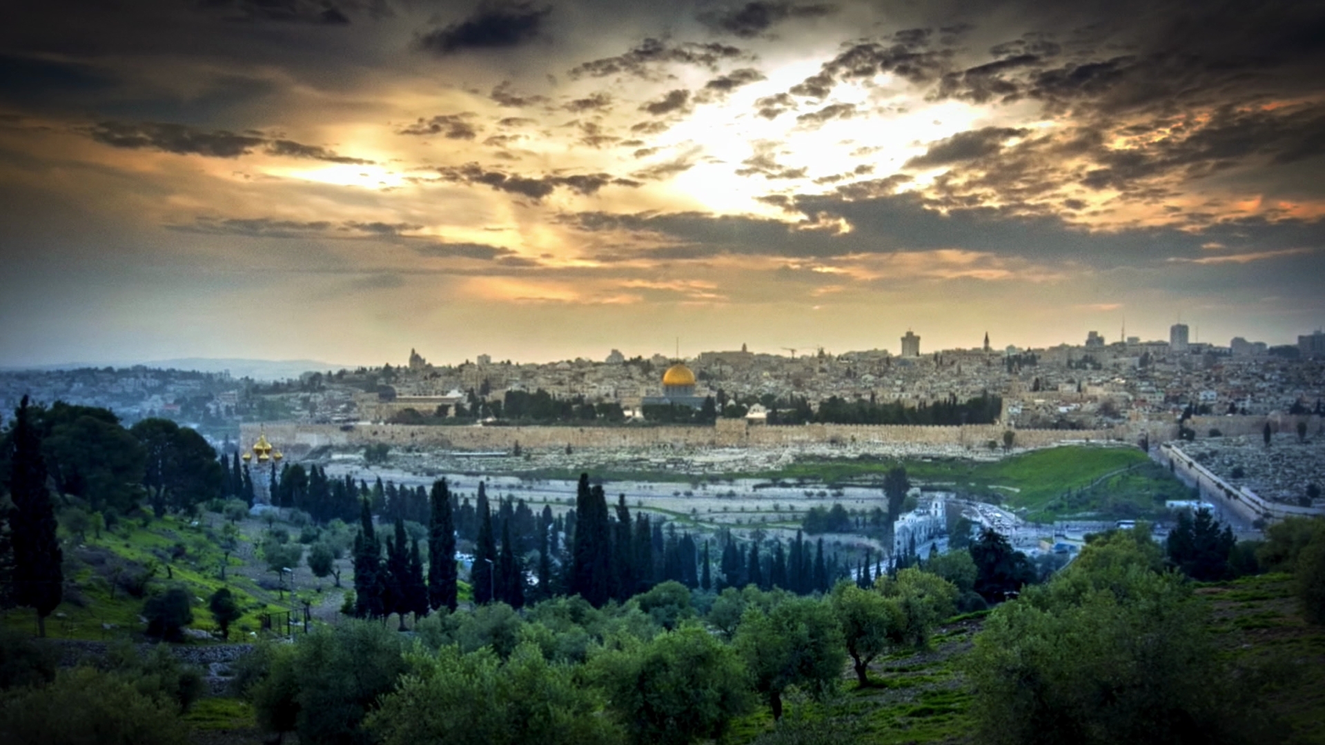 HISTORY - #היוםהזהבהיסטוריה, ב-1990, התרחש איחוד גרמניה מחדש, כששטחי ...