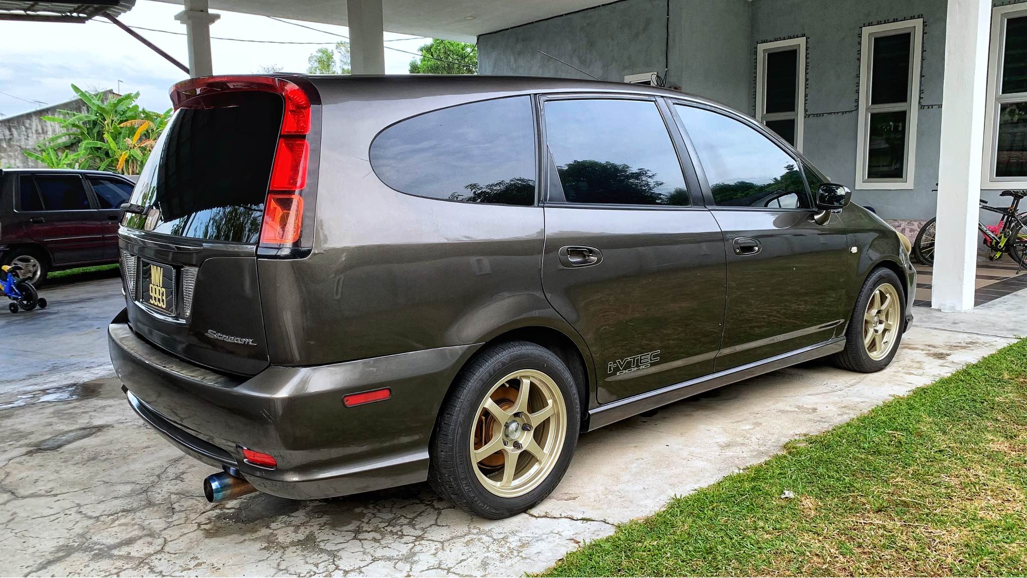 Honda Stream RN3 RN5 2.0 Tahun 2005 - Cars & Trucks - Sitiawan ...