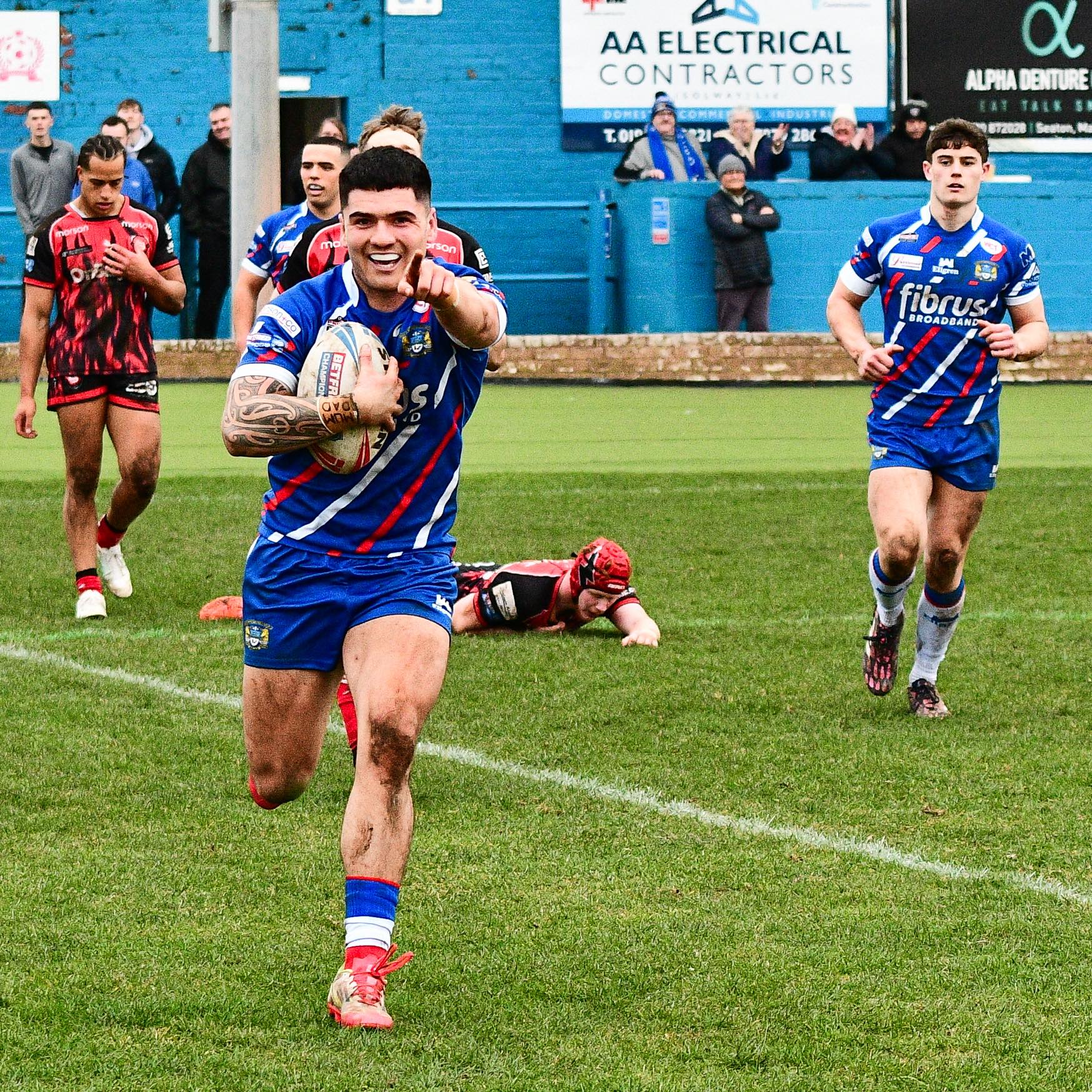 Matthew Henson Professional League debut against Hunslet Two tries ...