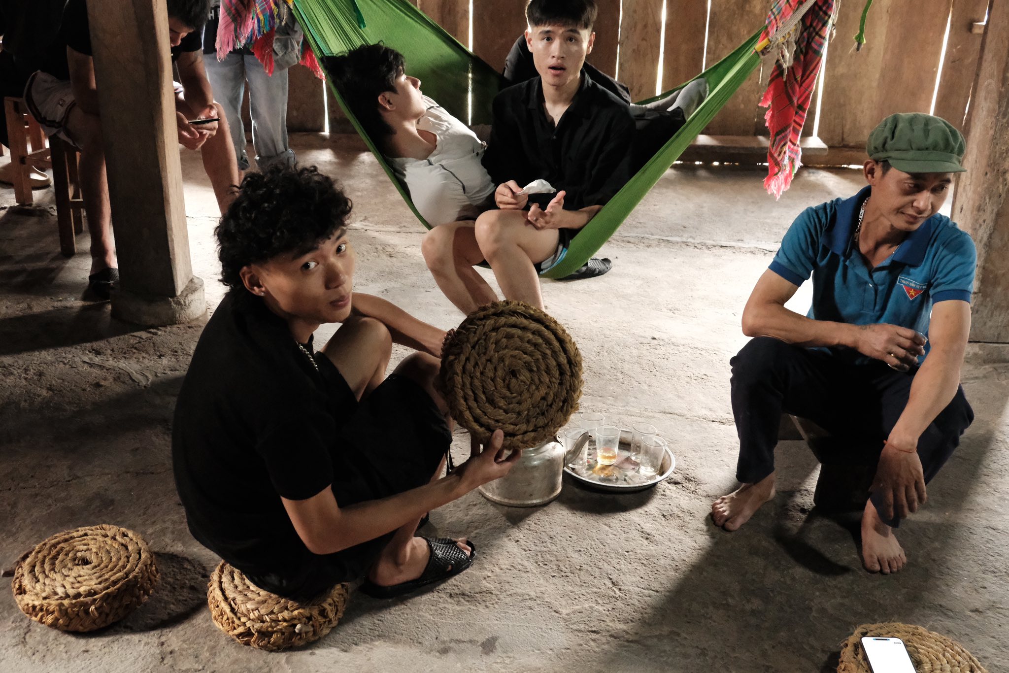 OFC - Cái ghế rơm rất vùng cao | Facebook