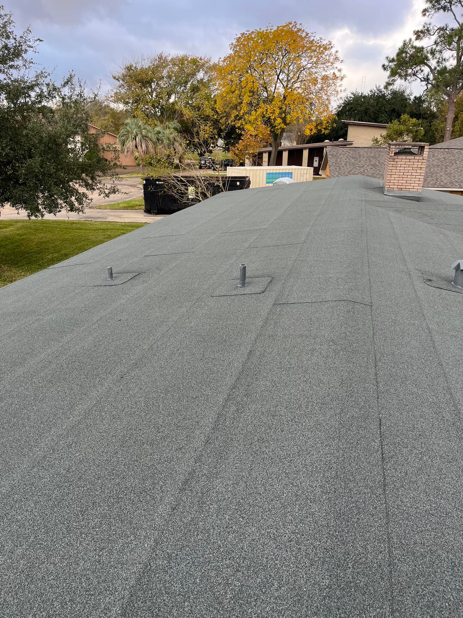 TAC - New flat roof coming in HOT! 🔥 We specialize in...