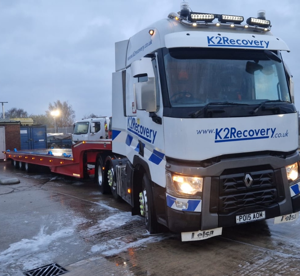 K2 - Early starts, big loads, and a team that gets it done. 🌧️🚛 # ...