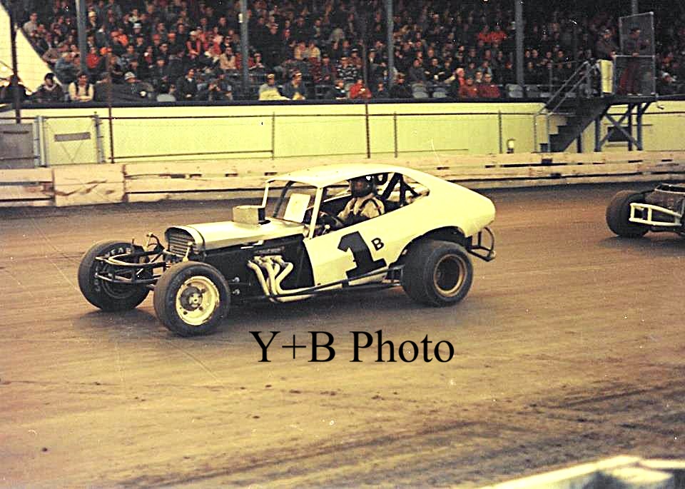 Nazareth - Howie Cronce #1B at Flemington. Y+B Photo courtesy of Kevin ...