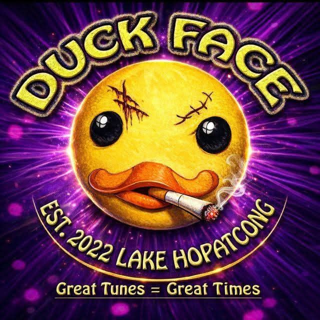 Duck Face Live 😗 🤣
