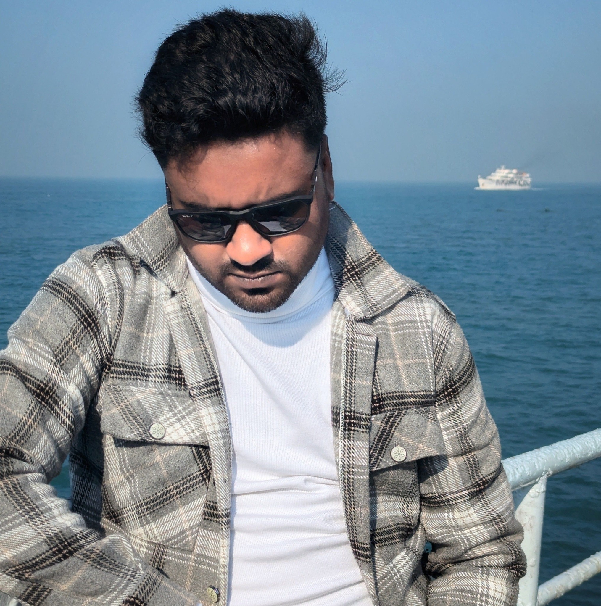 Arif R Ahmed