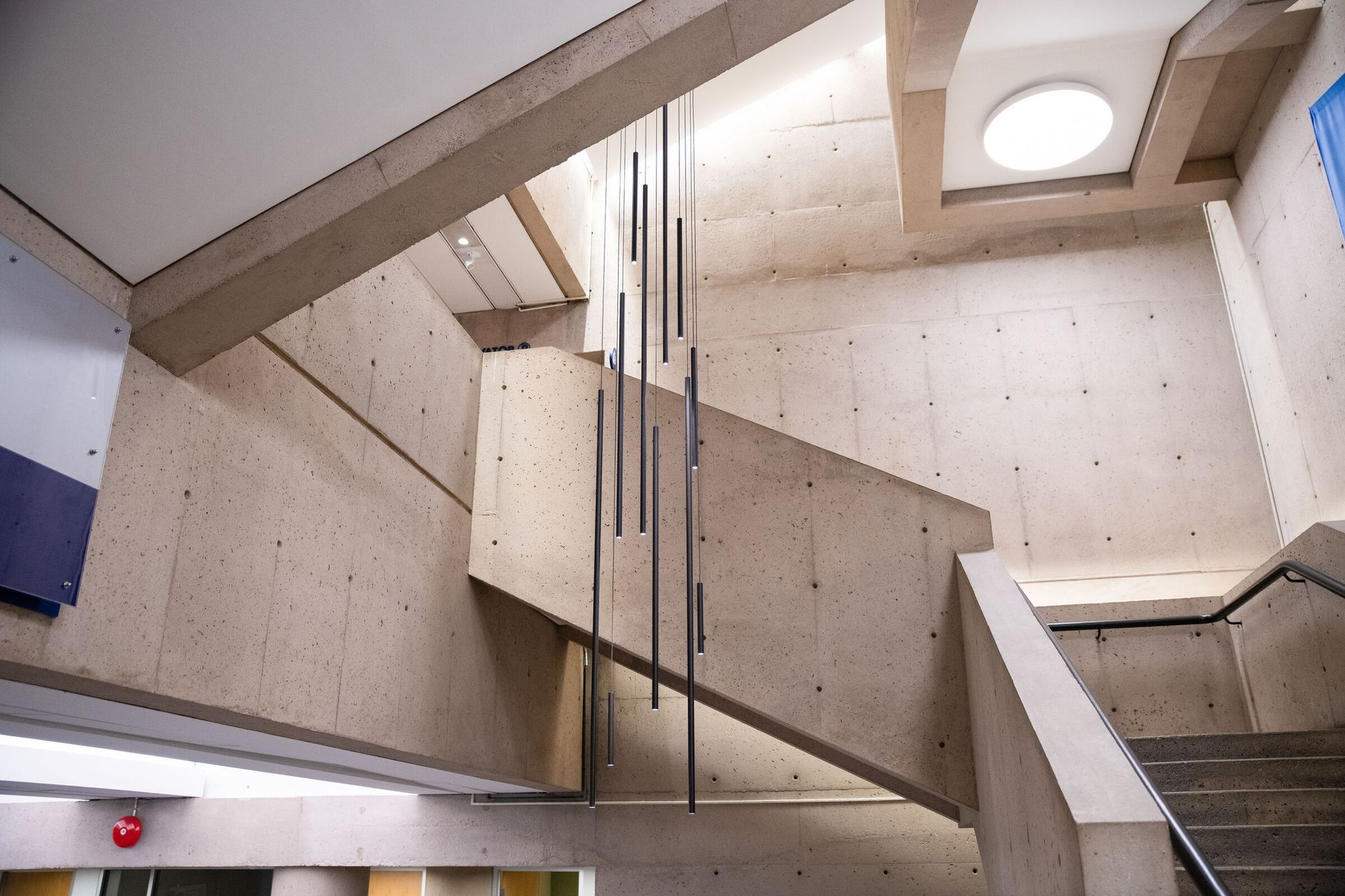 Archello.com - 1924_The library by LoCa Studio https://buff.ly/3KetIyH ...