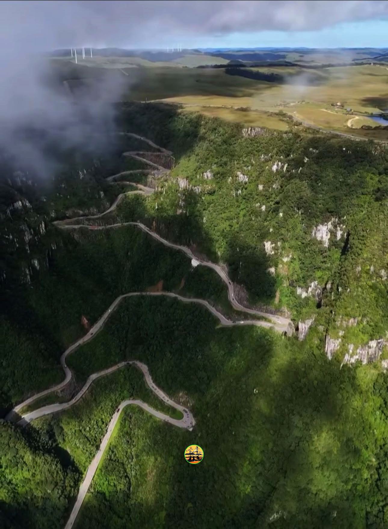 Florianópolis - ⛰️ A Serra do Rio do Rastro é uma das estradas mais ...
