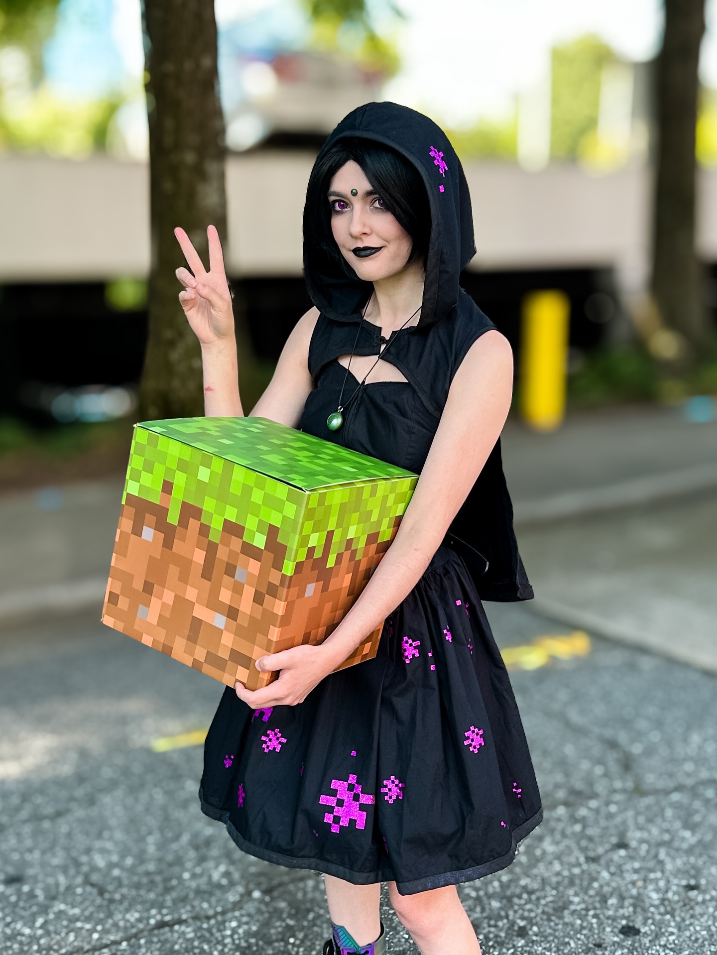 Kitzo Cosplay - Lately in Minecraft I’ve been exploring... | Facebook
