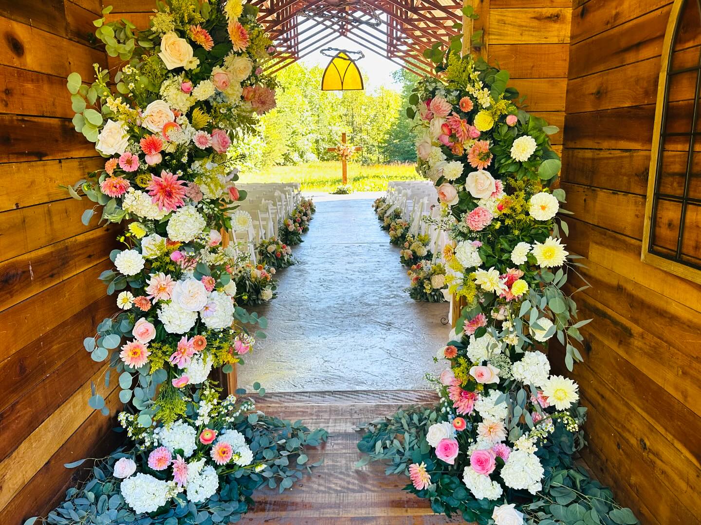 Sunset Ridge Farm Wedding/Event Venue & Wilderness Lodge