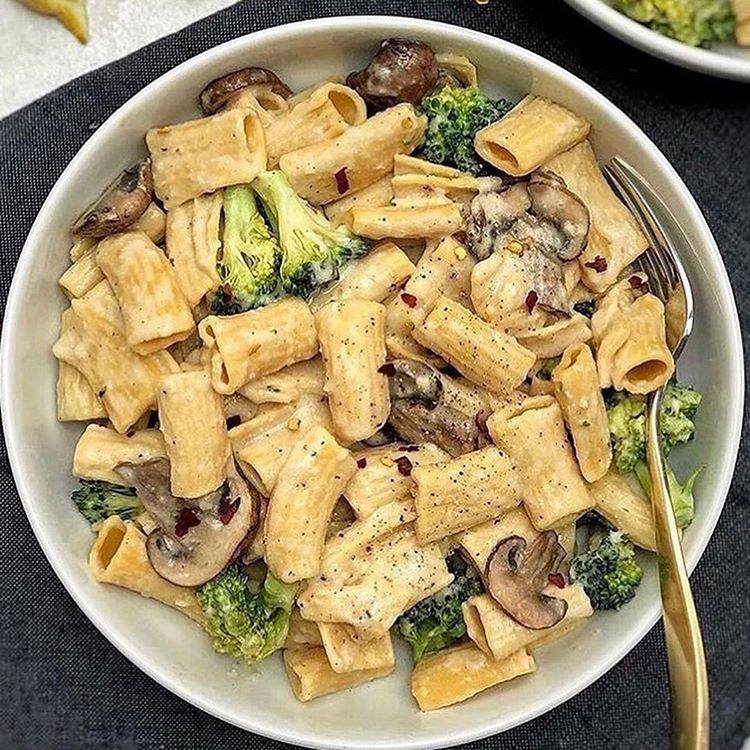Recipes.Plus - Still hungry, how about some mushroom and broccoli ...
