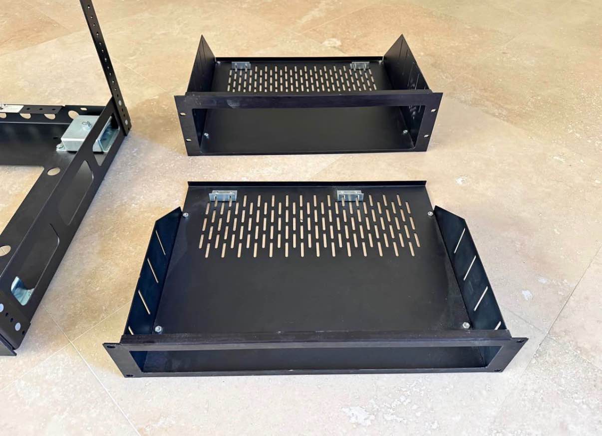 Middle Atlantic 12U Rolling AV / Network Rack (Broadcast Quality ...