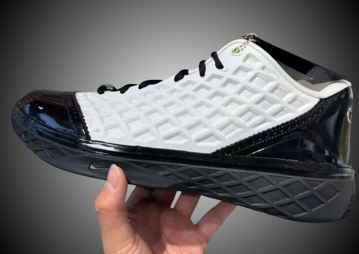 First Look at the Nike Kobe 3 Low Protro “Mambacita” More Info