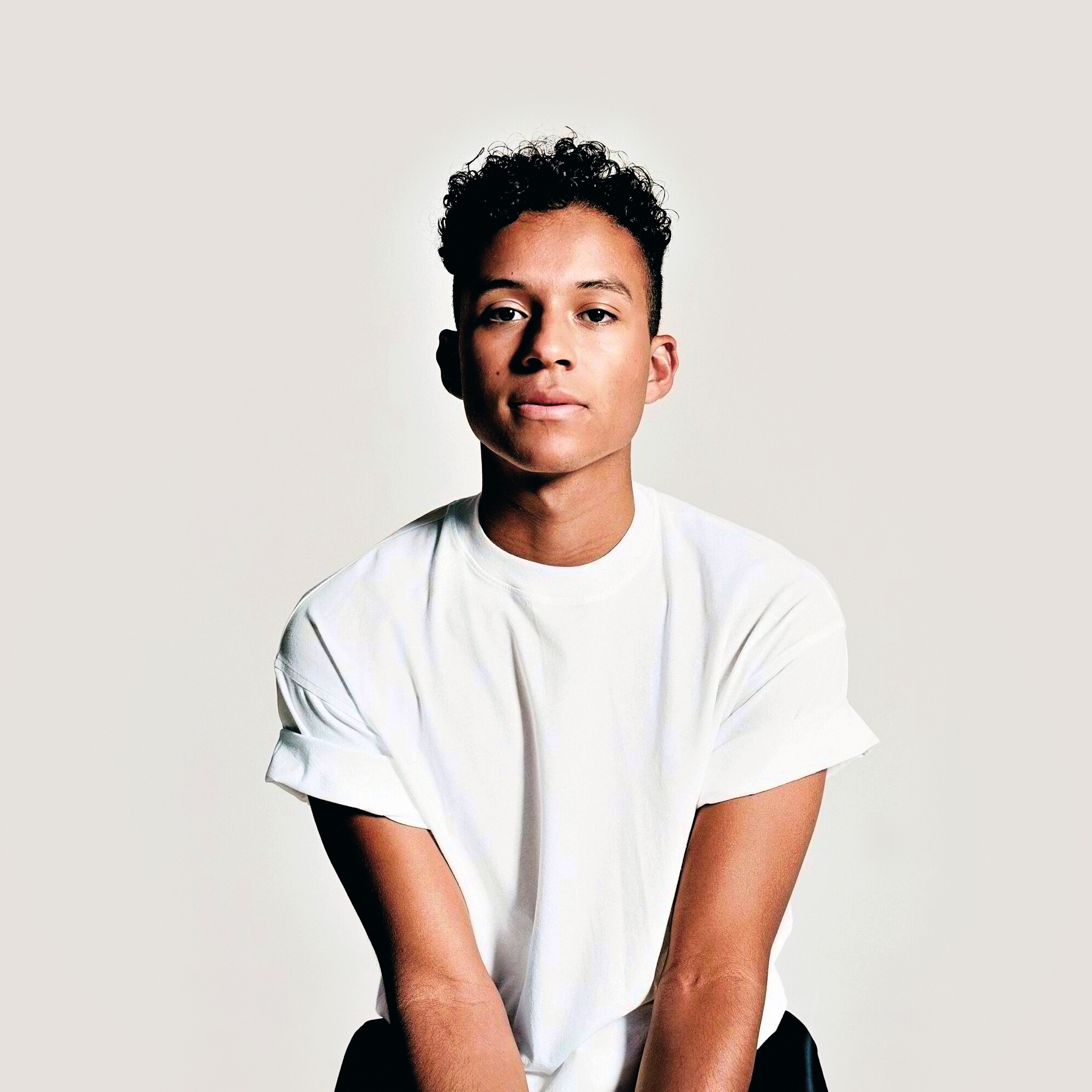 Jaafar Jackson transforms into his uncle, Michael Jackson, in the newly ...