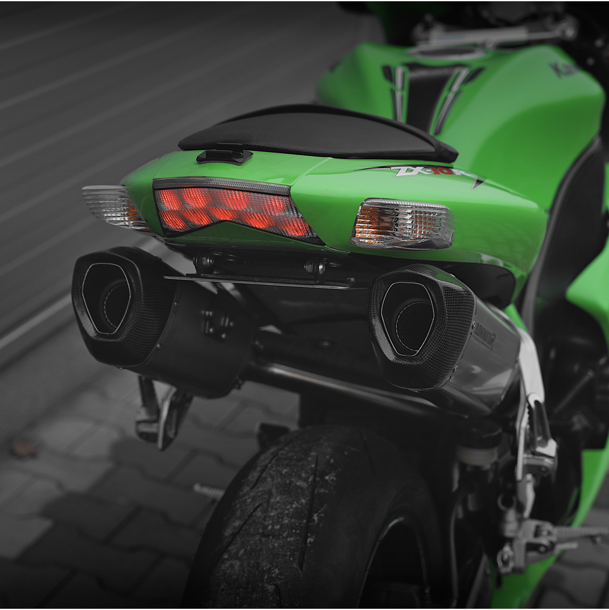 Kawasaki Ninja ZX-10R 2006 with an S6 exhaust, available from us
