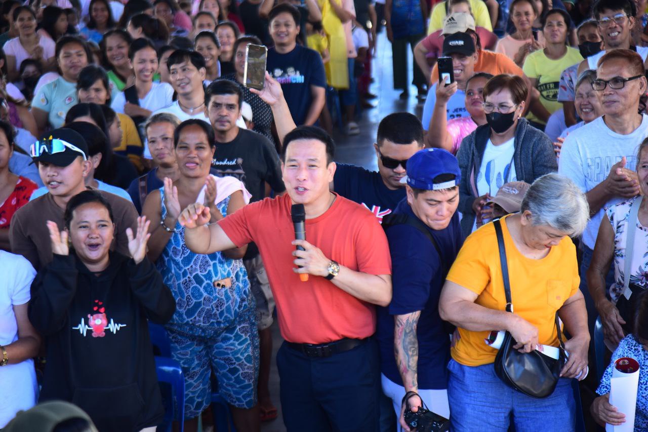 Congressman... - Congressman Emeng Pascual - Serbisyo Publiko