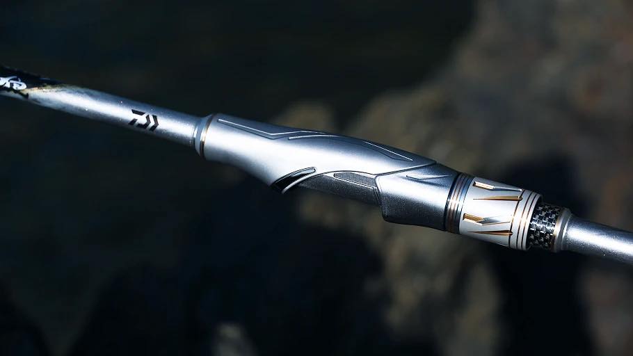 DAIWA 新製品26 銀狼王牙頂規黑鯛竿🔥🔥 集結「高感度、輕量、強度」於
