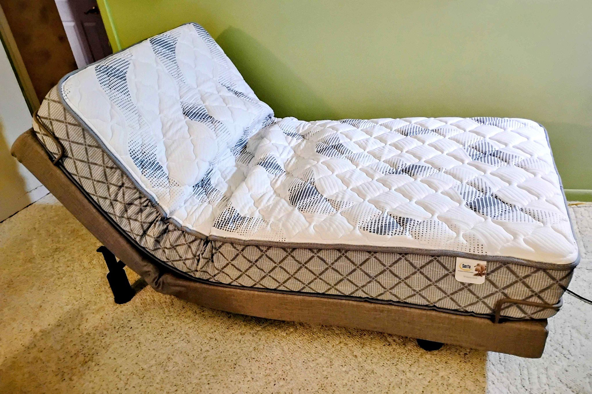 Serta PERFECTSLEEPER Bed Twin XL Adjustable Mattress w/ Reverie ...